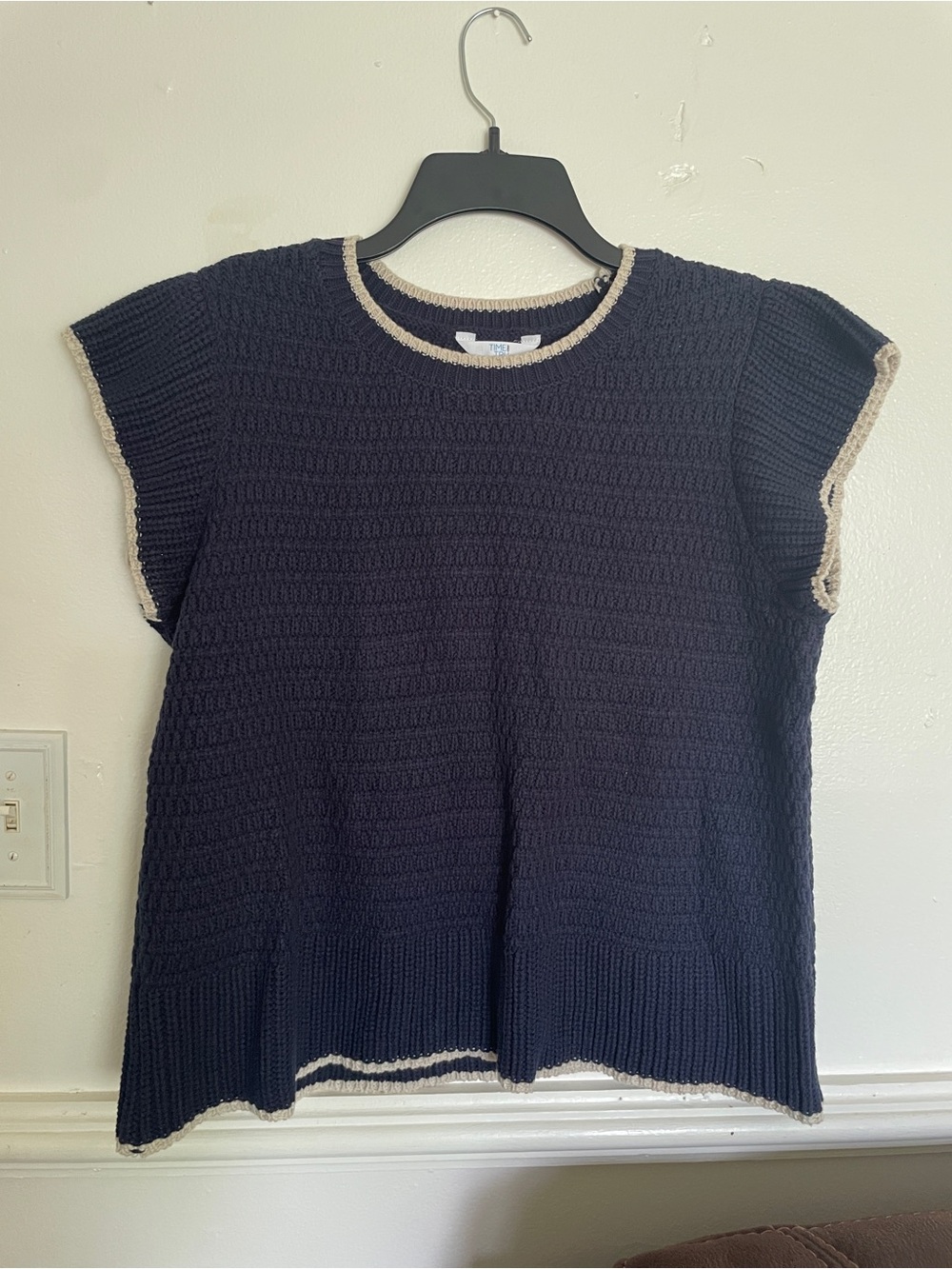 Time and Tru Navy Knit Tank with Cream Contrast Trim